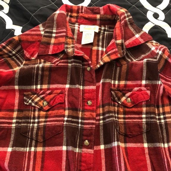 Wrangler button up - Picture 2 of 3